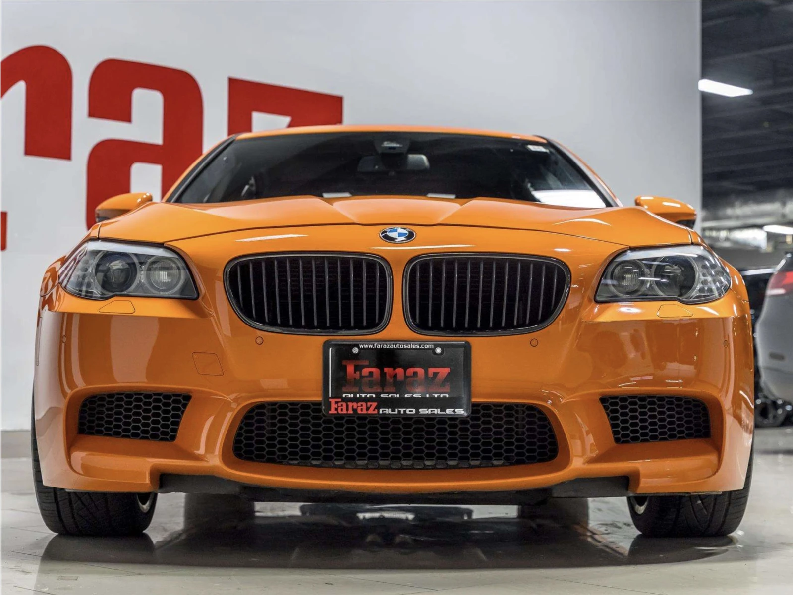 BMW M5 FIRE ORANGE* B&O* HUD* 360* SOFT* MASSAGE* 20 | Auto.bg — изображение 1 BMW M5 FIRE ORANGE* B&O* HUD* 360* SOFT* MASSAGE* 20 | Auto.bg — изображение 1