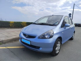 Honda Jazz АВТОМАТ/Навигация/Предна и задна камера - Car24.bg Honda Jazz АВТОМАТ/Навигация/Предна и задна камера