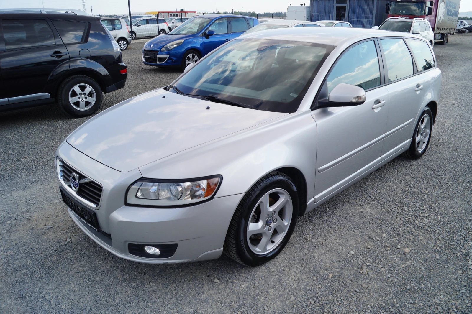 Volvo V50 1.6d 115к.с. | Auto.bg — изображение 1 Volvo V50 1.6d 115к.с. | Auto.bg — изображение 1