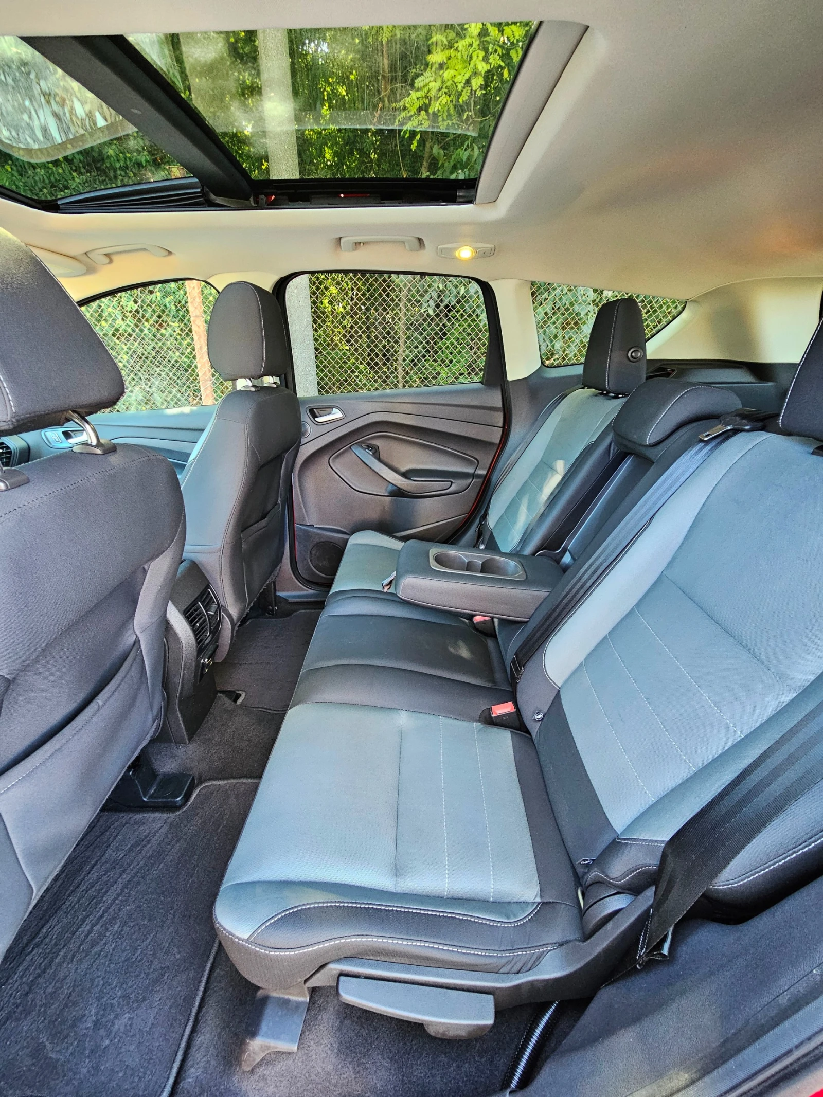 Ford Kuga ECO BOOST 4x4 - изображение 9 | Auto.bg Ford Kuga ECO BOOST 4x4 - изображение 9