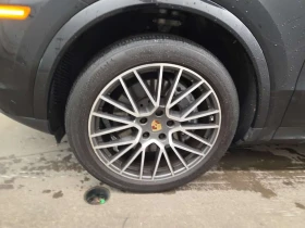 Porsche Cayenne * AWD * CARFAX * ЦЕНА ДО БГ | Auto.bg — изображение 5 Porsche Cayenne * AWD * CARFAX * ЦЕНА ДО БГ | Auto.bg — изображение 5