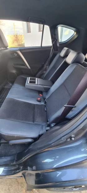 Toyota Rav4 Facelift (2016) - 13950 € / 27283.83 лв. - 93339489 11 | Car24.bg Toyota Rav4 Facelift (2016) - 13950 € / 27283.83 лв. - 93339489 11