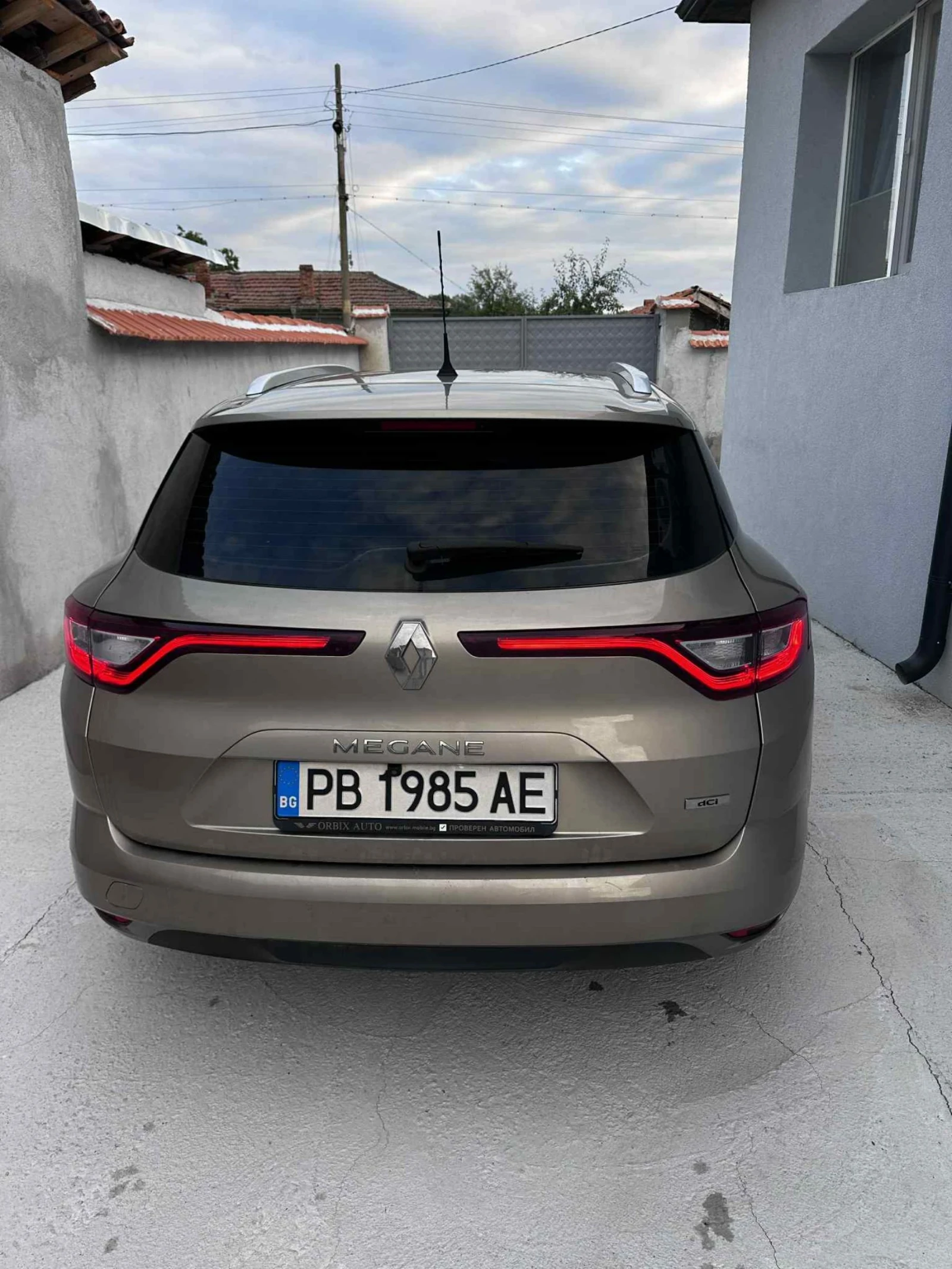 Renault Megane Рено Меган 1.5 дизел - Серв.история - изображение 7 | Auto.bg Renault Megane Рено Меган 1.5 дизел - Серв.история - изображение 7