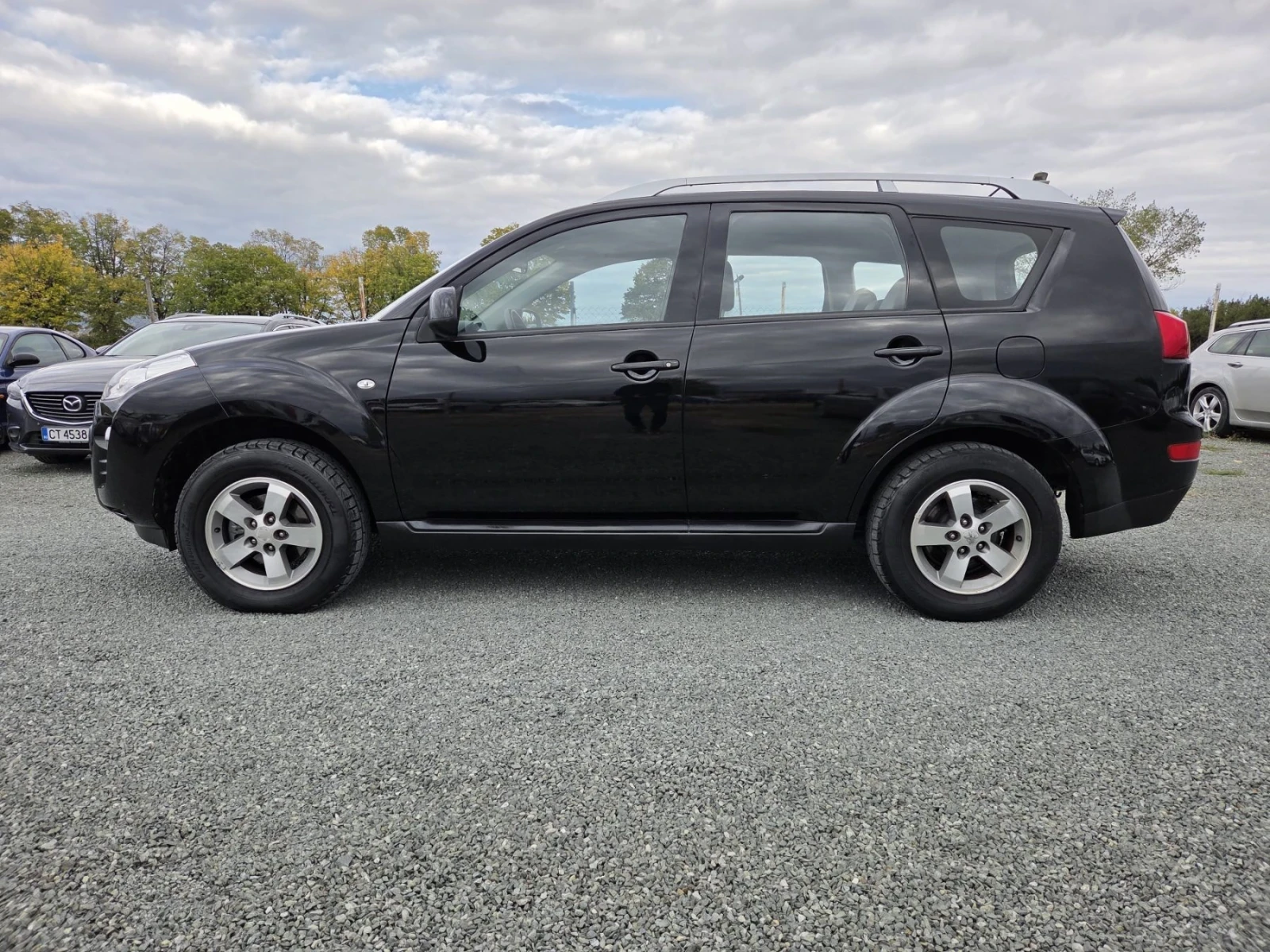 Peugeot 4007 2.4 бензин 114000 серв.книжка - изображение 4 | Auto.bg Peugeot 4007 2.4 бензин 114000 серв.книжка - изображение 4