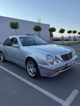 Mercedes-Benz E 320 Седан | Auto.bg — изображение 2 Mercedes-Benz E 320 Седан | Auto.bg — изображение 2