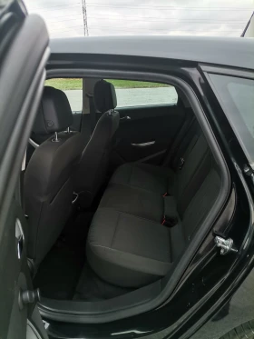 Opel Astra J 1.7 CDTI - 8100 лв. / 4141.46 € - 27408359 12 | Car24.bg Opel Astra J 1.7 CDTI - 8100 лв. / 4141.46 € - 27408359 12