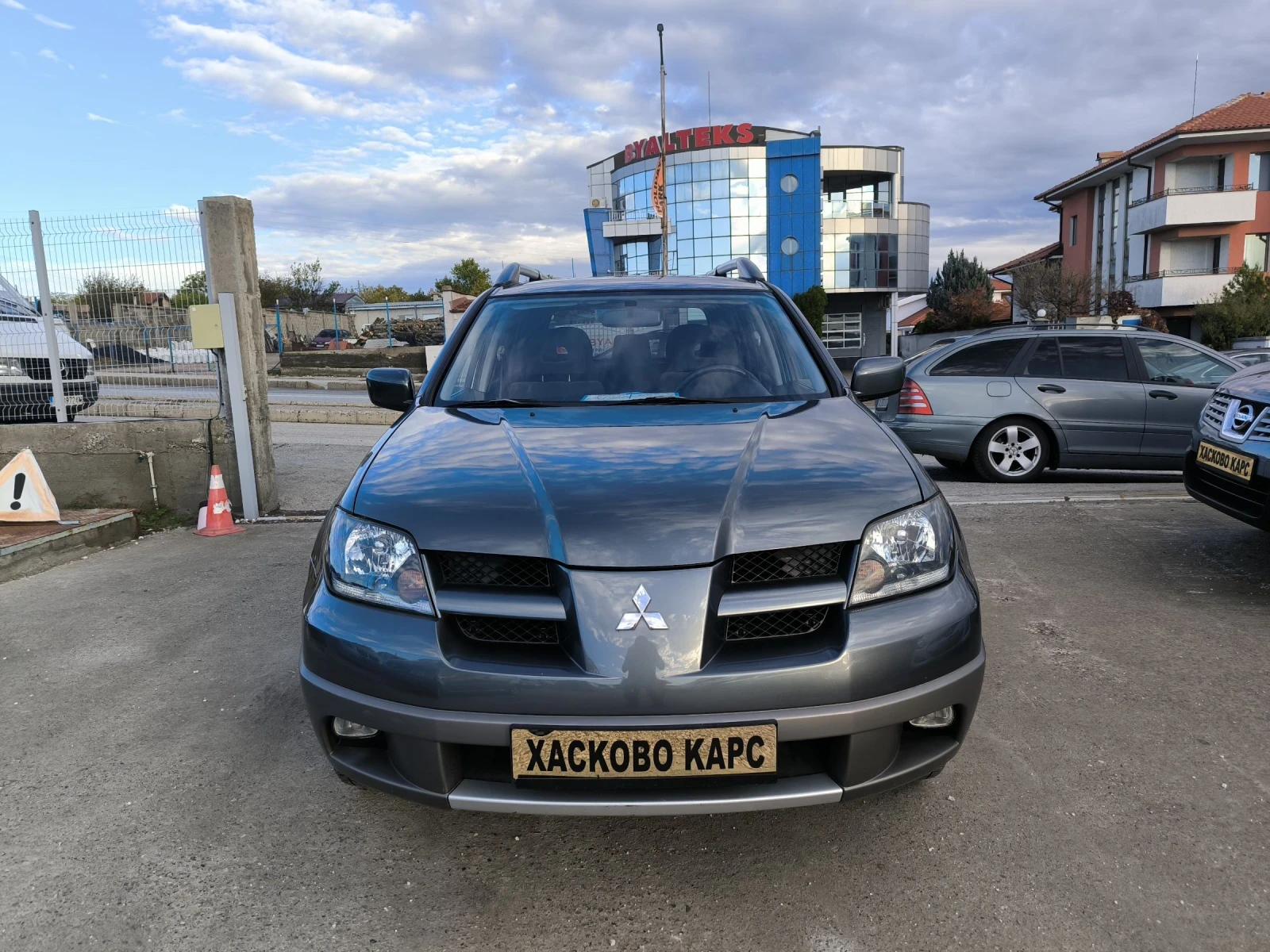 Mitsubishi Outlander 2.0i - изображение 2 | Auto.bg Mitsubishi Outlander 2.0i - изображение 2