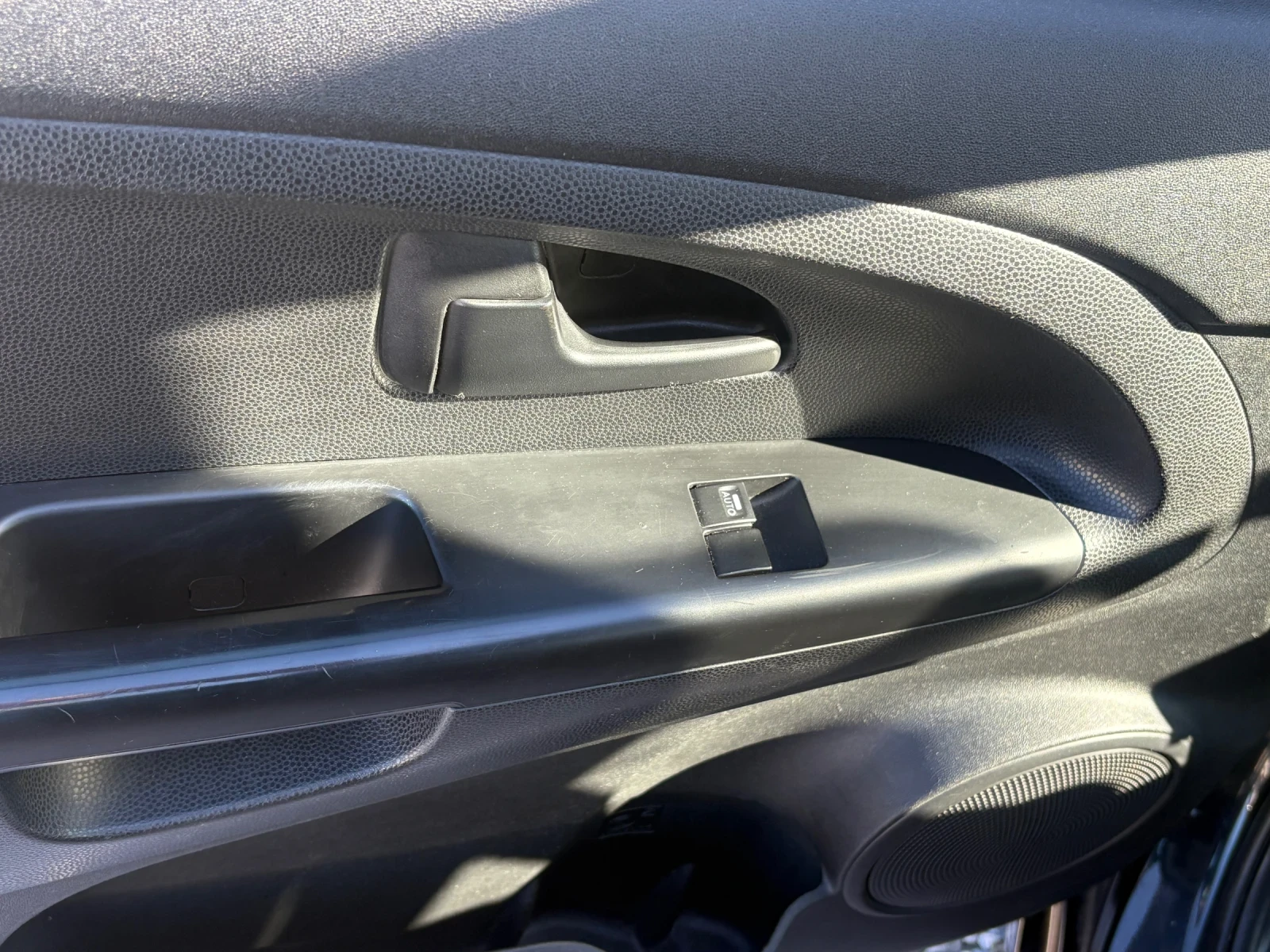 Kia Venga  - изображение 6 | Auto.bg Kia Venga  - изображение 6