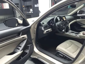 Honda Accord 2.0 Hybrid - САМО 30% АВАНС! | Auto.bg — изображение 10 Honda Accord 2.0 Hybrid - САМО 30% АВАНС! | Auto.bg — изображение 10