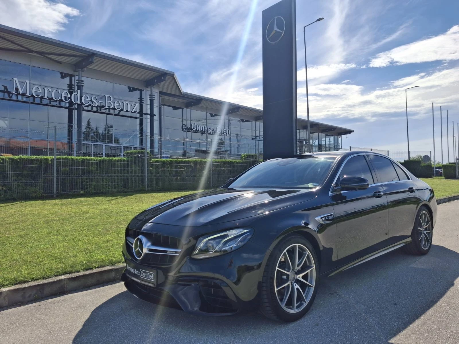 Mercedes-Benz E 63 AMG 4MATIC+ | Auto.bg — изображение 1 Mercedes-Benz E 63 AMG 4MATIC+ | Auto.bg — изображение 1