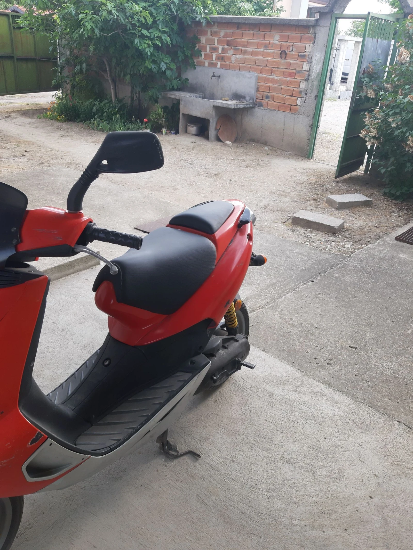 Aprilia Sr  - изображение 6 | Auto.bg Aprilia Sr  - изображение 6