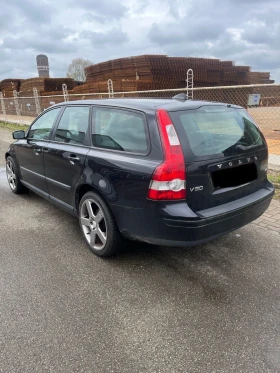 Volvo V50 2.4 i - 3560 € / 6962.75 лв. - 53837445 4 | Car24.bg Volvo V50 2.4 i - 3560 € / 6962.75 лв. - 53837445 4