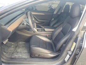 Tesla Model 3 Performance AWD | CARFAX | АВТОФИНАНСИРАНЕ | Auto.bg — изображение 7 Tesla Model 3 Performance AWD | CARFAX | АВТОФИНАНСИРАНЕ | Auto.bg — изображение 7