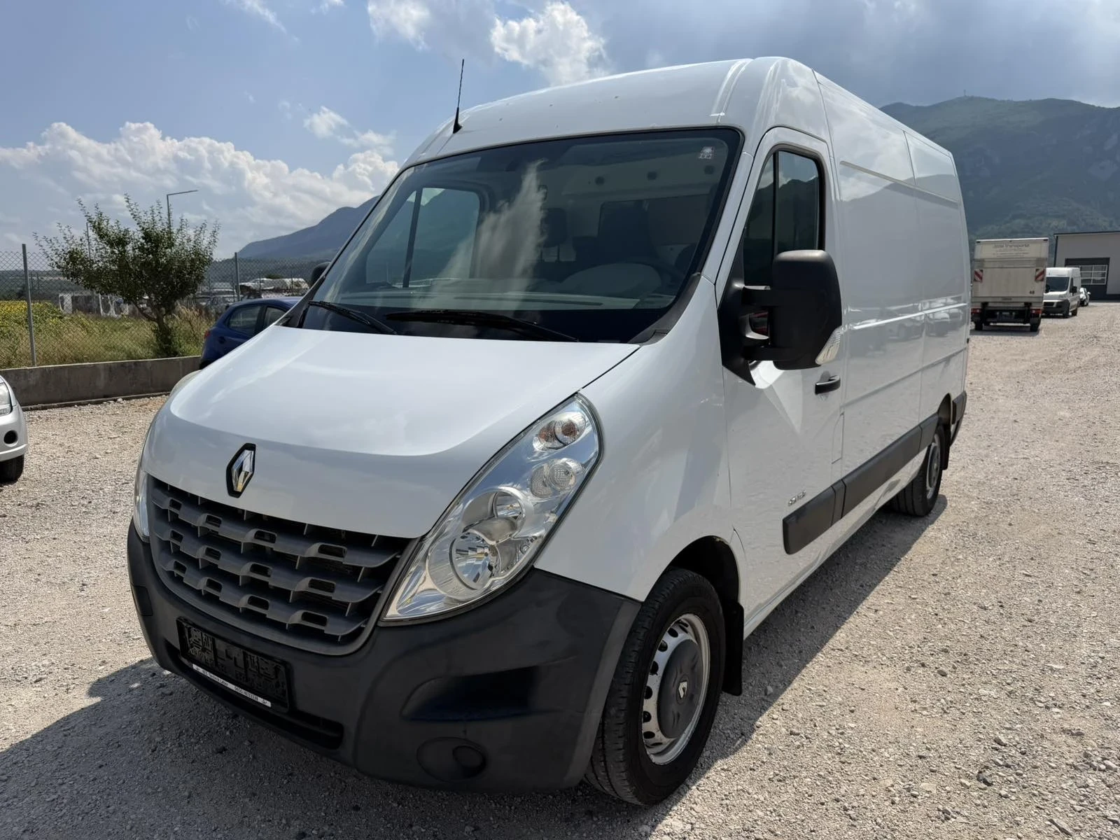 Renault Master 2.3dci/125kc/L2H2/Климатик | Auto.bg — изображение 1 Renault Master 2.3dci/125kc/L2H2/Климатик | Auto.bg — изображение 1
