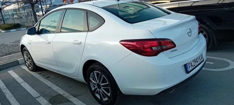 Opel Astra - 4500 € / 8801.24 лв. - 32142381 1 | Car24.bg Opel Astra - 4500 € / 8801.24 лв. - 32142381 1
