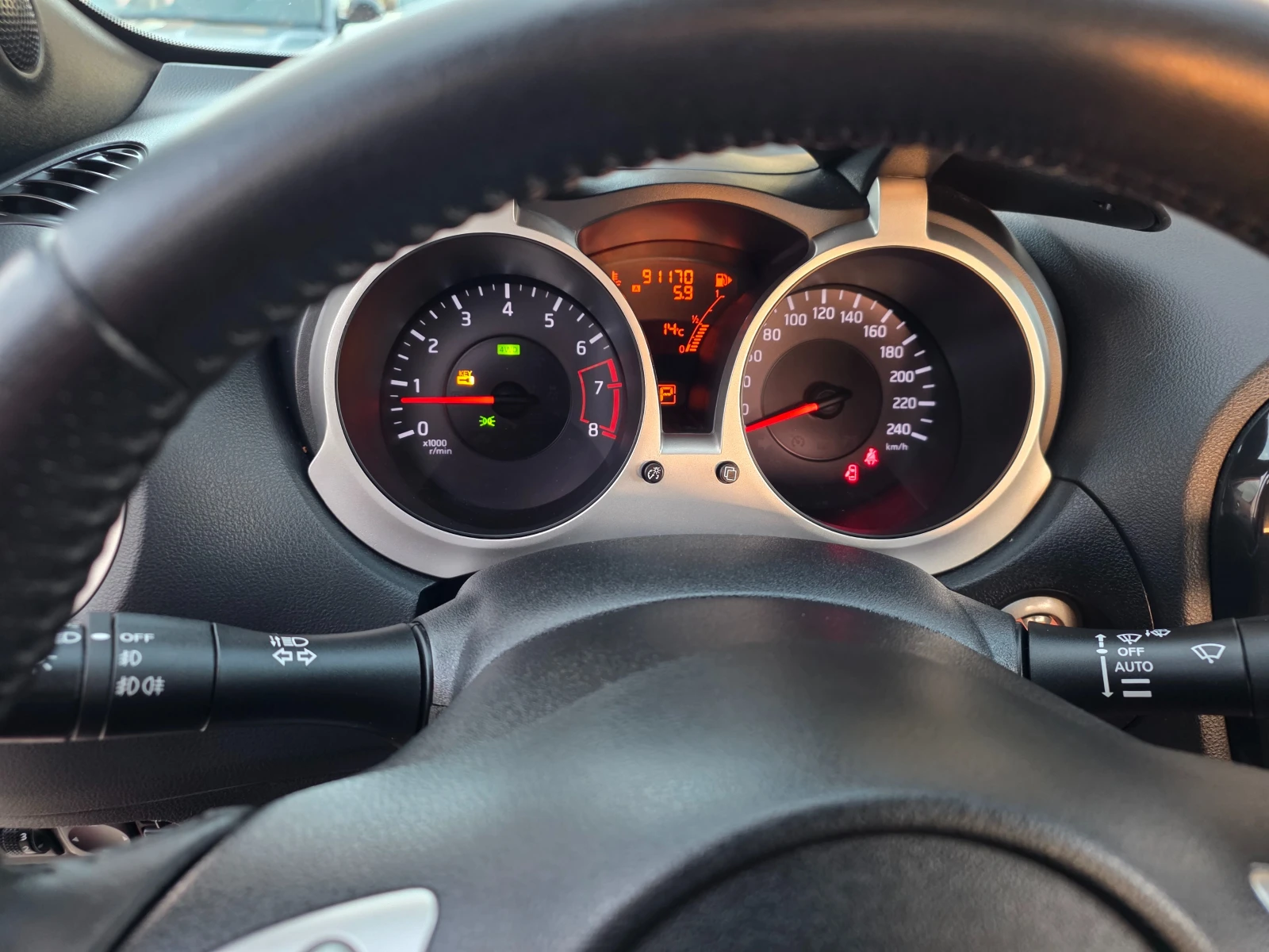 Nissan Juke 1.6 TURBO-190к.с 4х4-АВТОМАТИК-ШВЕЙЦАРИЯ - изображение 9 | Auto.bg Nissan Juke 1.6 TURBO-190к.с 4х4-АВТОМАТИК-ШВЕЙЦАРИЯ - изображение 9