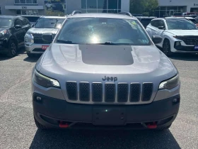 Jeep Cherokee * Trailhawk Elite * CARFAX * ОПЦИЯ ЗА ФИНАНСИРАНЕ | Auto.bg — изображение 6 Jeep Cherokee * Trailhawk Elite * CARFAX * ОПЦИЯ ЗА ФИНАНСИРАНЕ | Auto.bg — изображение 6