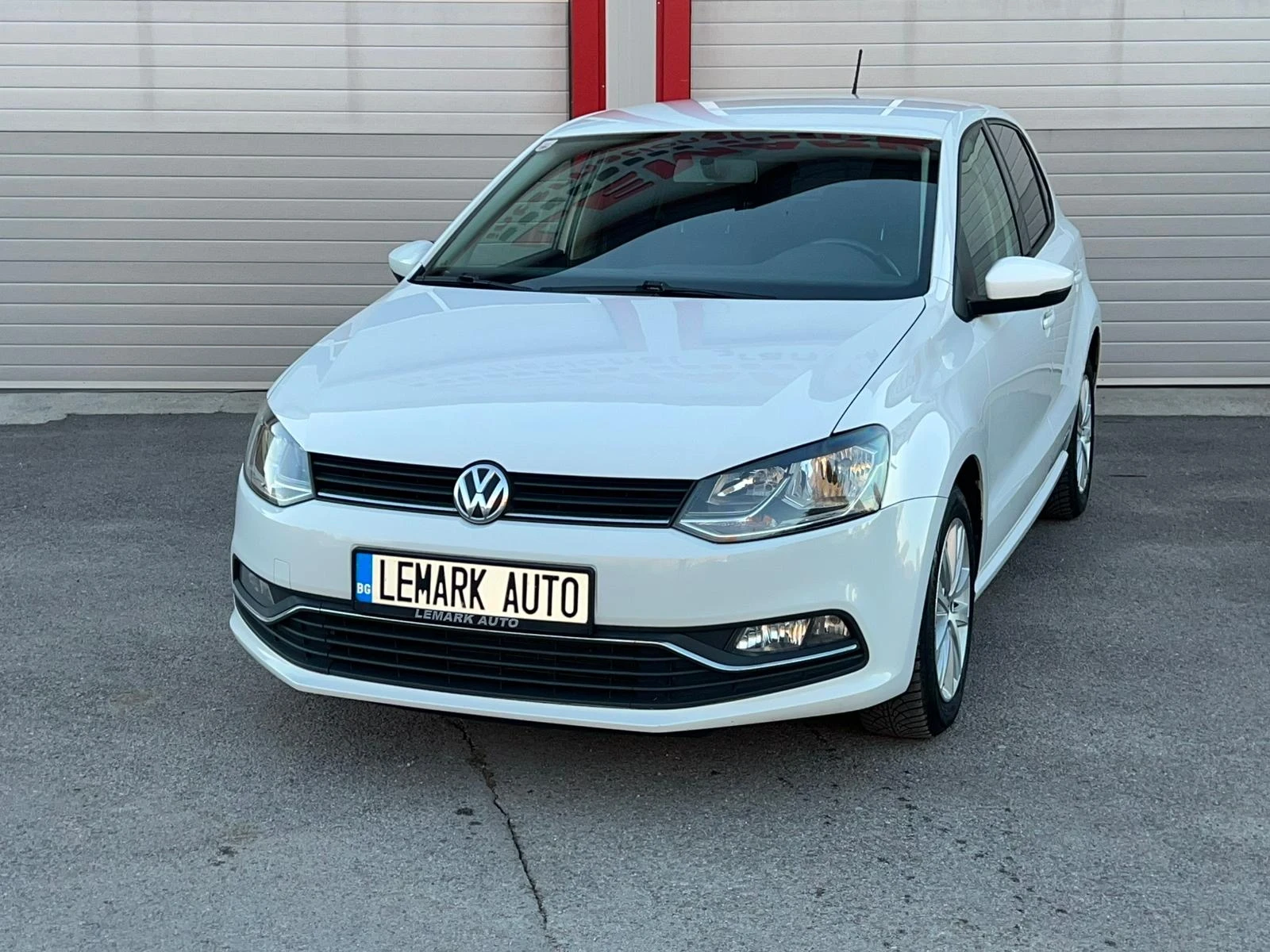 VW Polo 1.0I HIGHLINE NAVI KLIMATIK EVRO 6B ЛИЗИНГ!!! - изображение 4 | Auto.bg VW Polo 1.0I HIGHLINE NAVI KLIMATIK EVRO 6B ЛИЗИНГ!!! - изображение 4