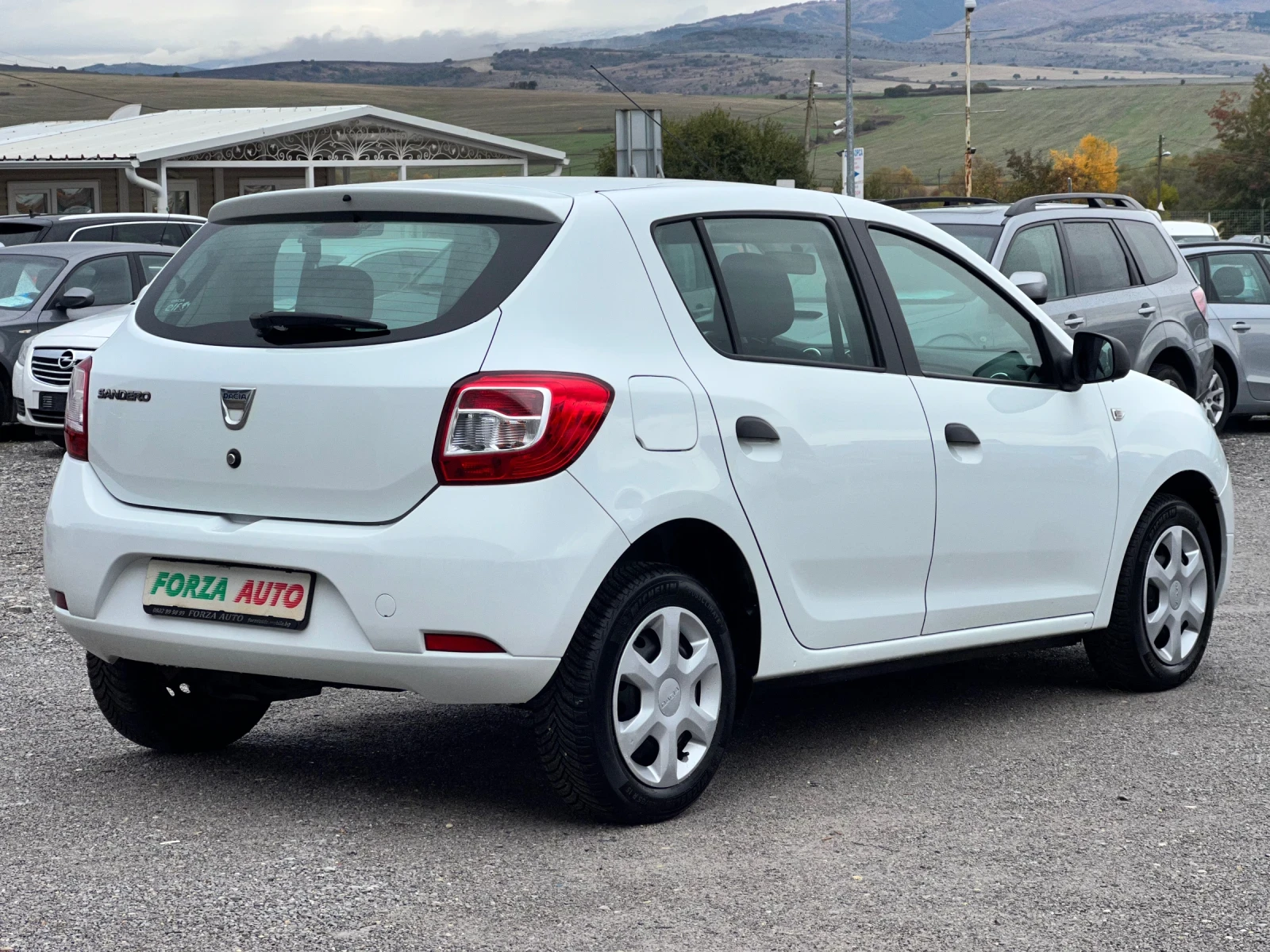 Dacia Sandero 1.2i-EURO 6B-* 94000KM*  - изображение 4 | Auto.bg Dacia Sandero 1.2i-EURO 6B-* 94000KM*  - изображение 4