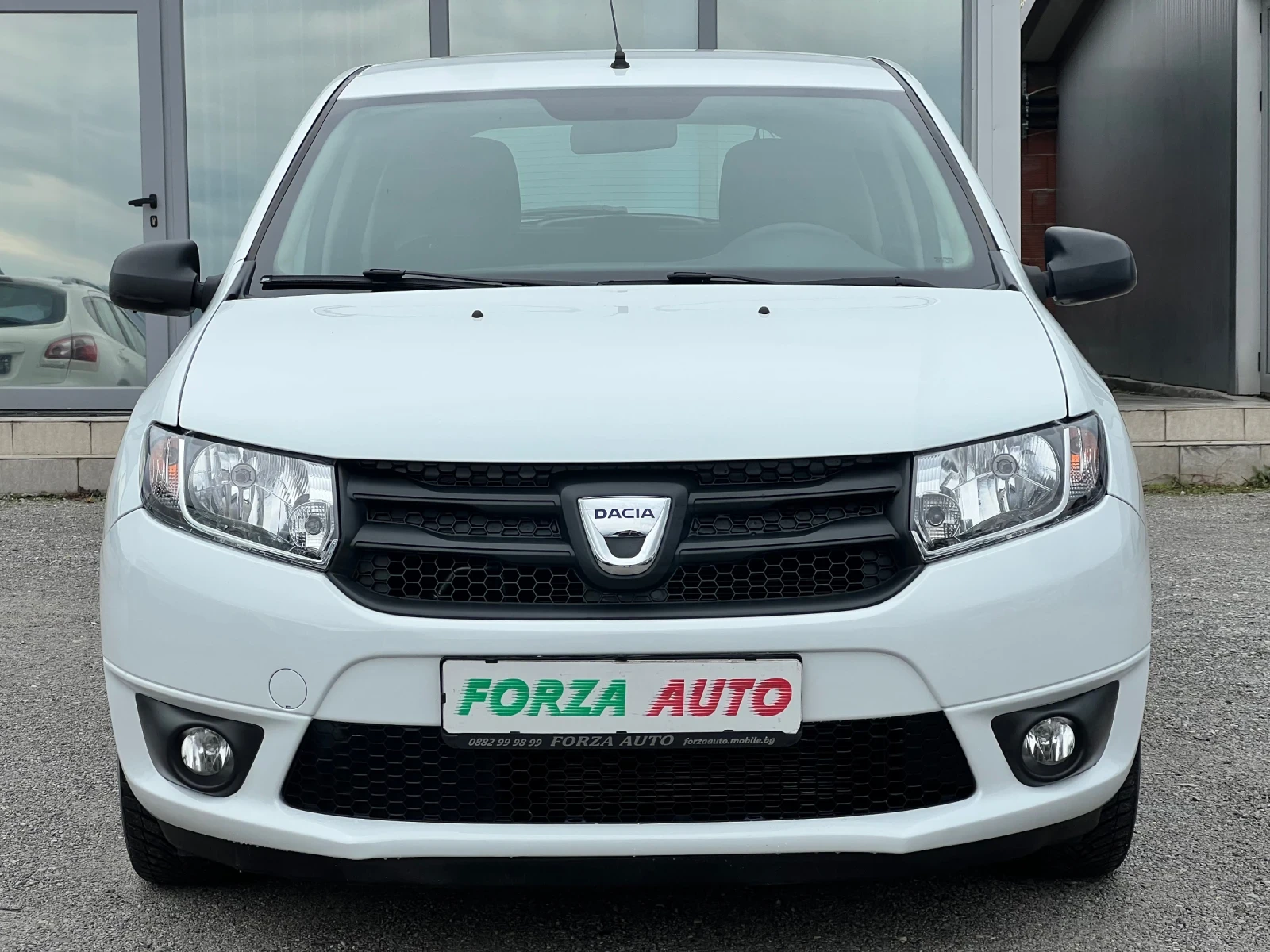 Dacia Sandero 1.2i-EURO 6B-* 94000KM*  - изображение 2 | Auto.bg Dacia Sandero 1.2i-EURO 6B-* 94000KM*  - изображение 2