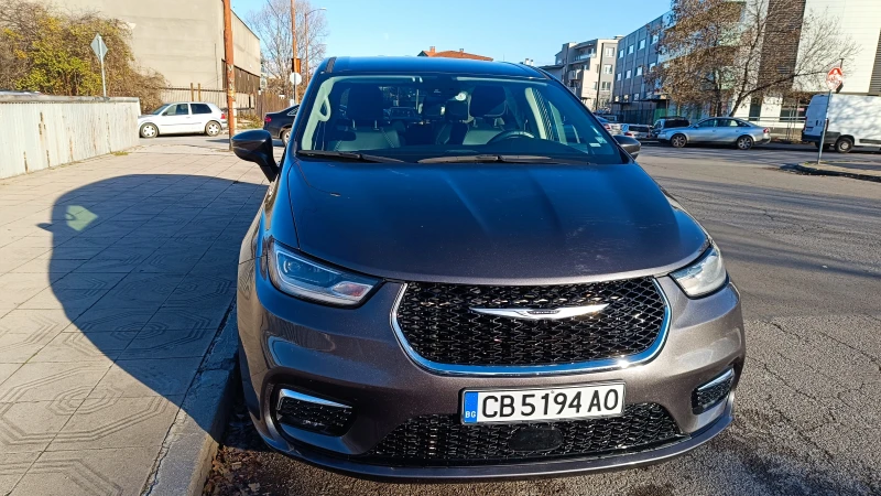 Chrysler Pacifica Touring L - 67000 лв. / 34256.56 € - 63860225 1 | Car24.bg Chrysler Pacifica Touring L - 67000 лв. / 34256.56 € - 63860225 1