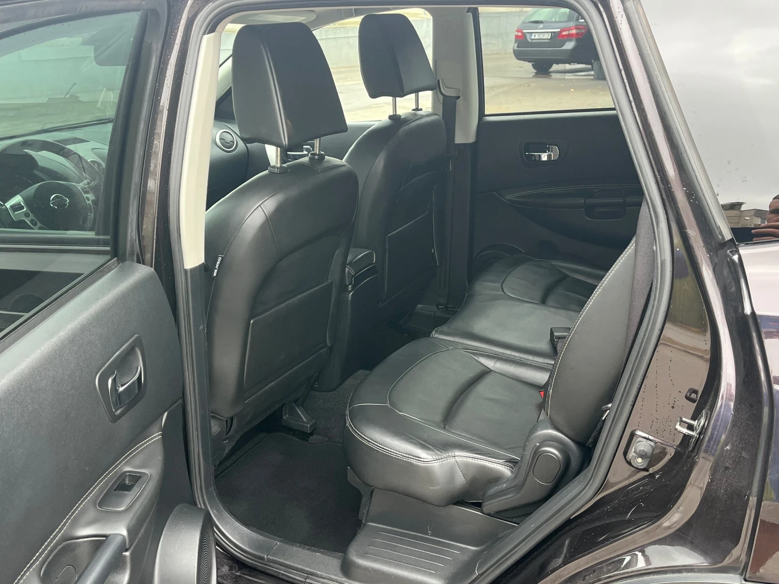 Nissan Qashqai 2.0i 4x4 - изображение 9 | Auto.bg Nissan Qashqai 2.0i 4x4 - изображение 9