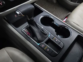 Kia Carnival 11-Seater Deluxe| 199к.с. | Auto.bg — изображение 9 Kia Carnival 11-Seater Deluxe| 199к.с. | Auto.bg — изображение 9