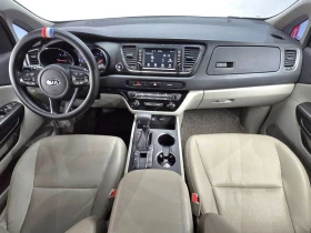 Kia Carnival 11-Seater Deluxe| 199к.с. | Auto.bg — изображение 7 Kia Carnival 11-Seater Deluxe| 199к.с. | Auto.bg — изображение 7