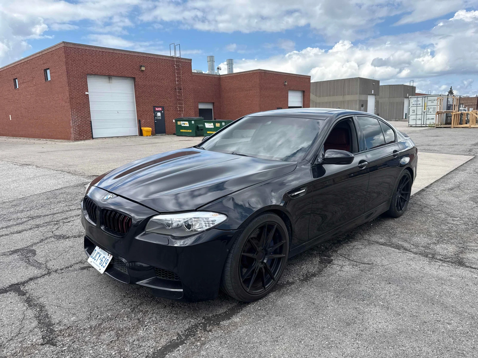 BMW M5 * 4dr Sdn * АВТОКРЕДИТ БЕЗ ПЪРВОНАЧАЛНА ВНОСКА* | Auto.bg — изображение 1 BMW M5 * 4dr Sdn * АВТОКРЕДИТ БЕЗ ПЪРВОНАЧАЛНА ВНОСКА* | Auto.bg — изображение 1