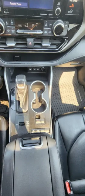 Toyota Highlander Hybrid XLE AWD 8 seats | Auto.bg — изображение 13 Toyota Highlander Hybrid XLE AWD 8 seats | Auto.bg — изображение 13