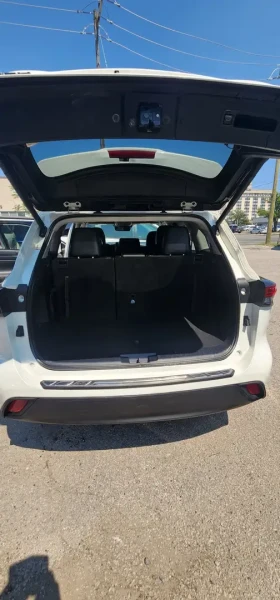 Toyota Highlander Hybrid XLE AWD 8 seats | Auto.bg — изображение 10 Toyota Highlander Hybrid XLE AWD 8 seats | Auto.bg — изображение 10