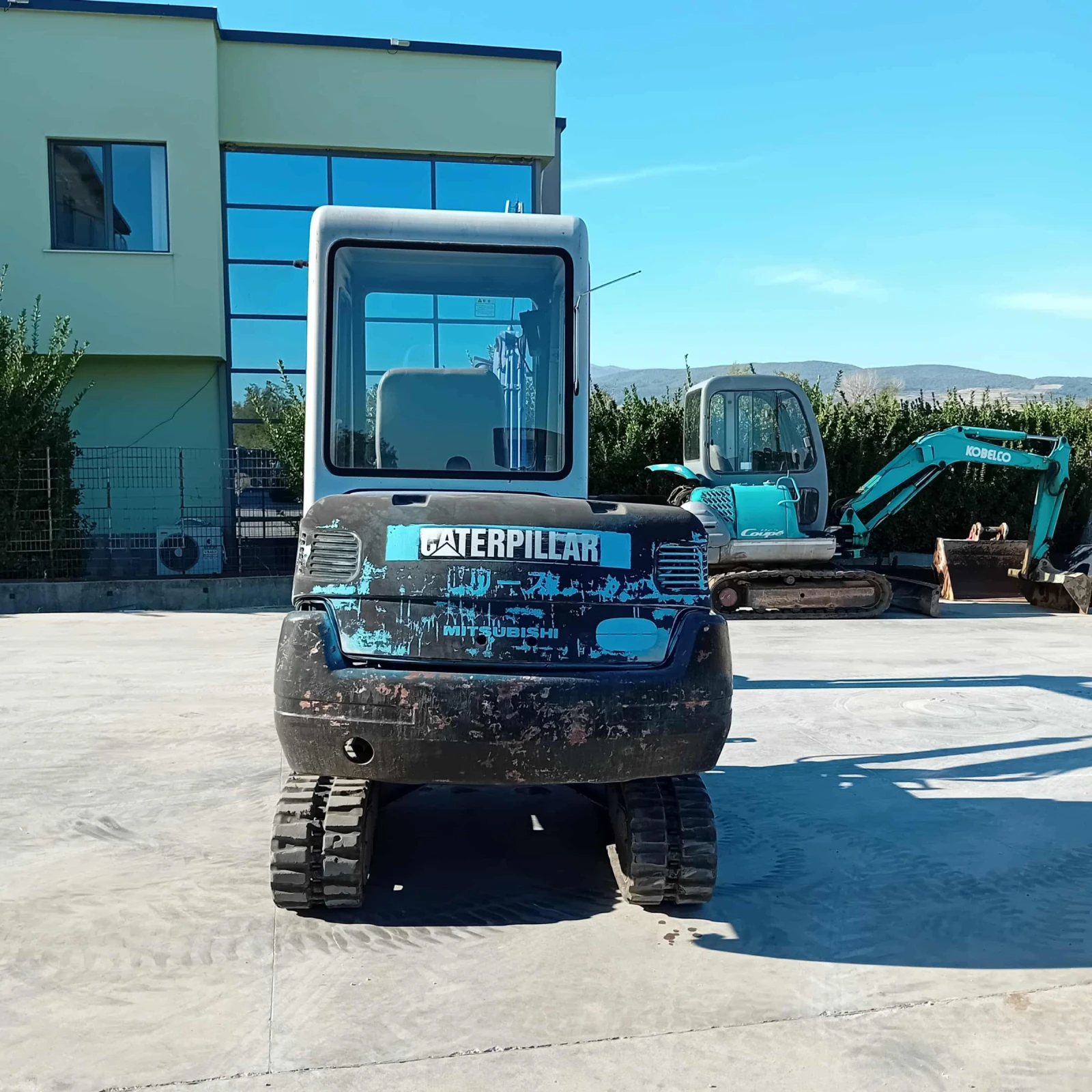 Багер Cat Mitsubishi MM30B * НАЛИЧЕН * ТОП СЪСТОЯНИЕ *  - изображение 4 | Auto.bg Багер Cat Mitsubishi MM30B * НАЛИЧЕН * ТОП СЪСТОЯНИЕ *  - изображение 4