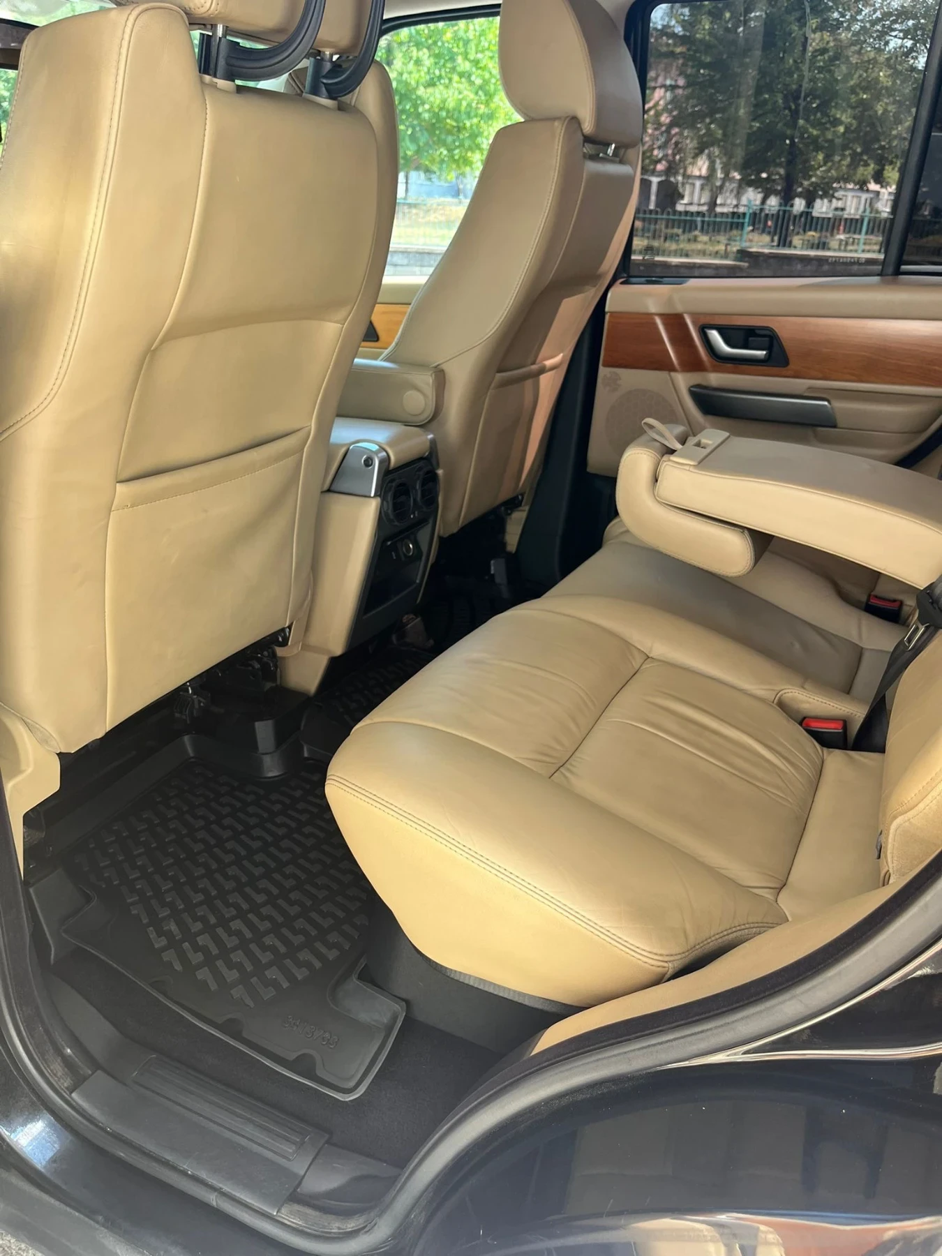 Land Rover Range Rover Sport  - изображение 10 | Auto.bg Land Rover Range Rover Sport  - изображение 10