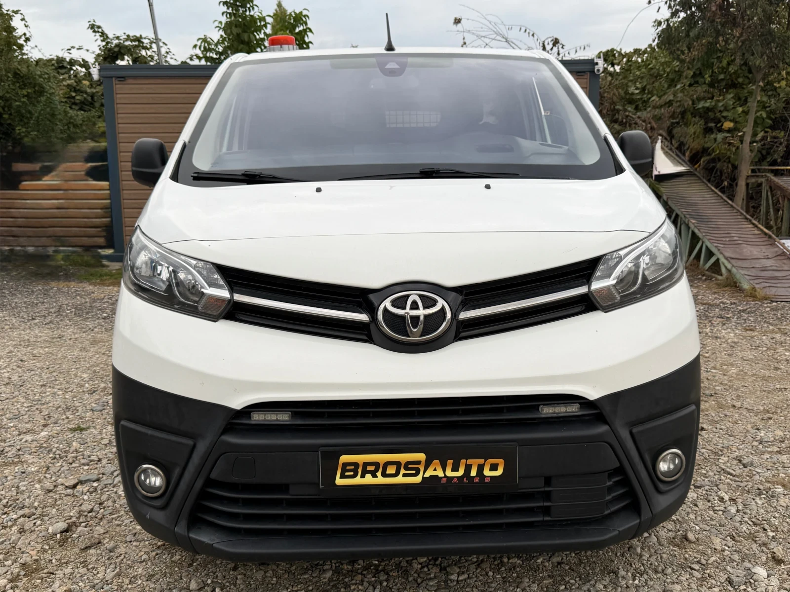 Toyota Proace Medium - изображение 8 | Auto.bg Toyota Proace Medium - изображение 8