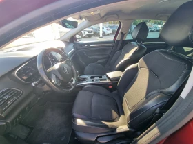 Renault Megane TCe 140 GPF Stop&Start EDC | Auto.bg — изображение 13 Renault Megane TCe 140 GPF Stop&Start EDC | Auto.bg — изображение 13