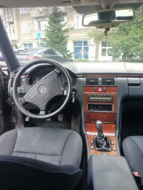 Mercedes-Benz E 200 W210 - 2000 € / 3911.66 лв. - 88489618 14 | Car24.bg Mercedes-Benz E 200 W210 - 2000 € / 3911.66 лв. - 88489618 14