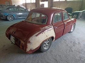Снимка Renault 4