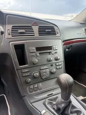 Volvo S60 2.4i 140hp - 1850 € / 3618.29 лв. - 32885841 10 | Car24.bg Volvo S60 2.4i 140hp - 1850 € / 3618.29 лв. - 32885841 10