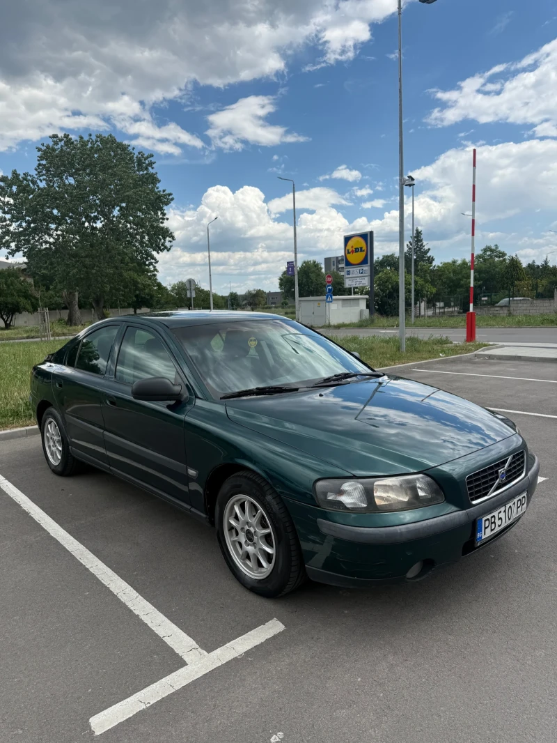Volvo S60 2.4i 140hp - 1850 € / 3618.29 лв. - 32885841 1 | Car24.bg Volvo S60 2.4i 140hp - 1850 € / 3618.29 лв. - 32885841 1