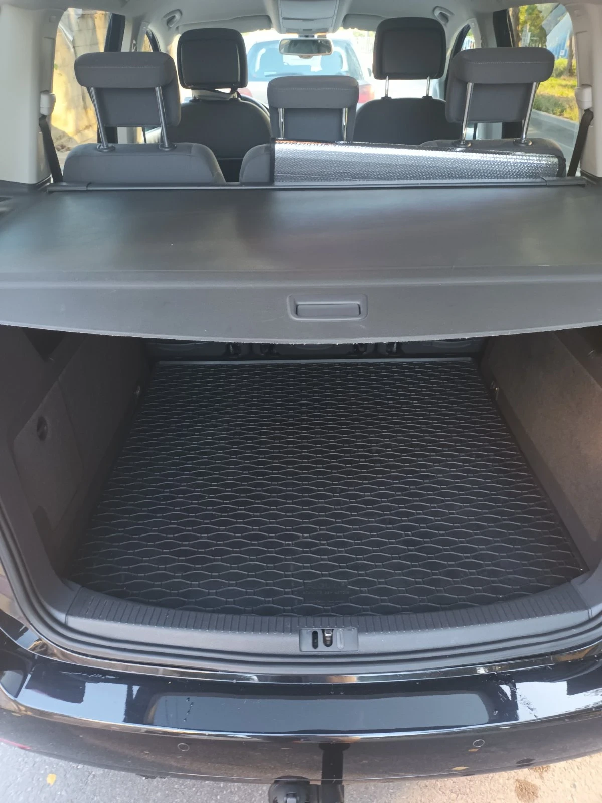 VW Touran  - изображение 6 | Auto.bg VW Touran  - изображение 6