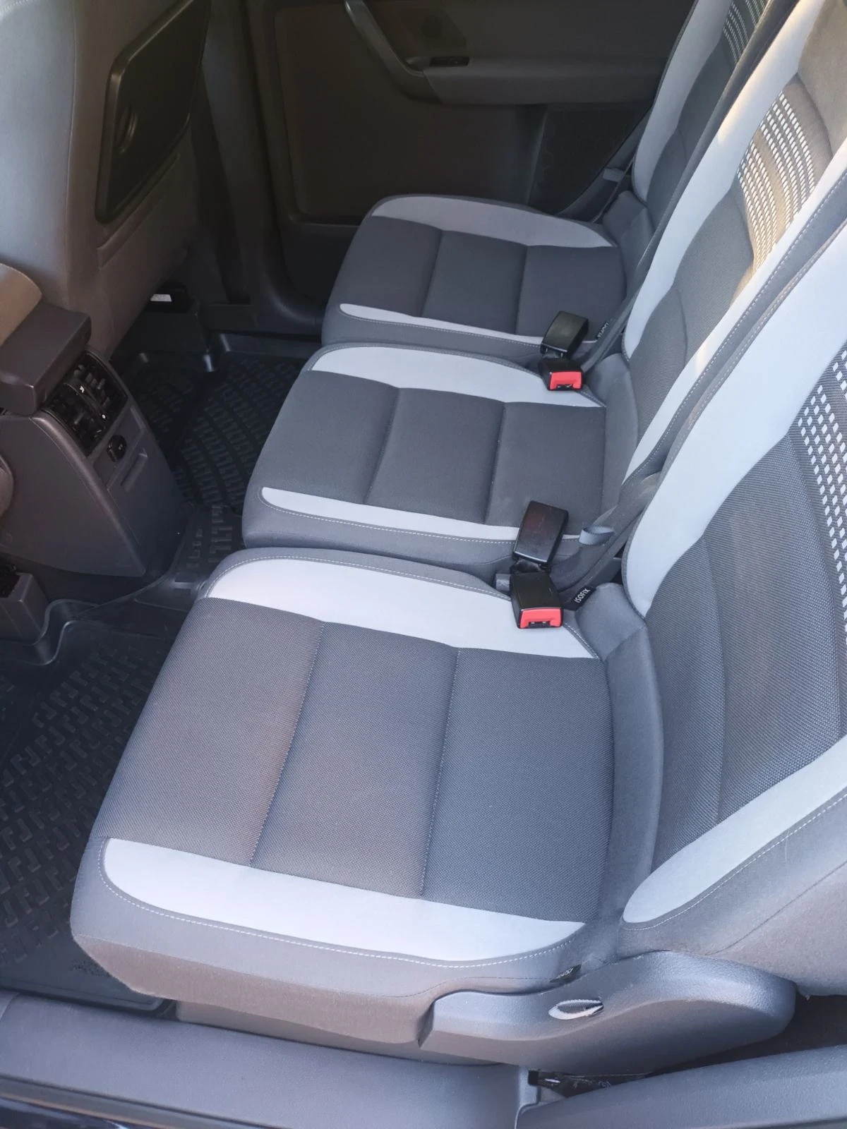 VW Touran  - изображение 3 | Auto.bg VW Touran  - изображение 3