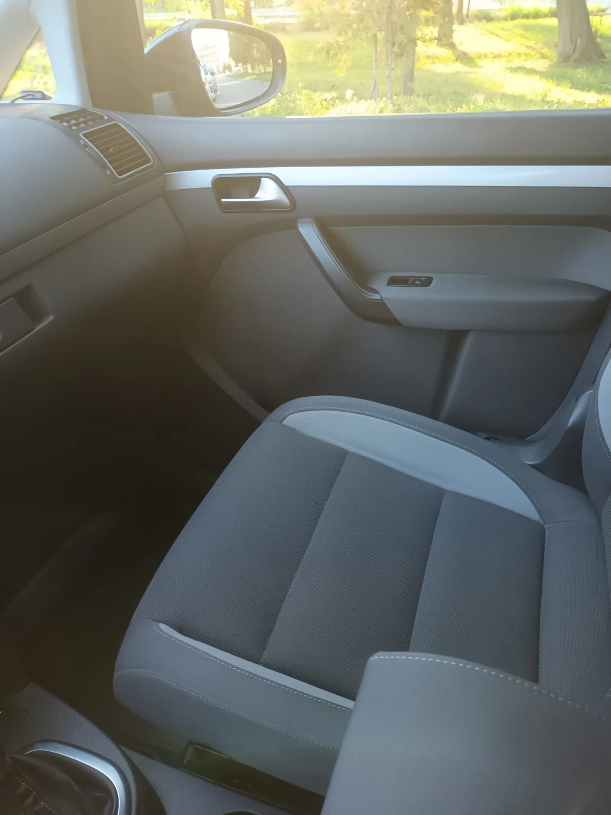 VW Touran  - изображение 4 | Auto.bg VW Touran  - изображение 4