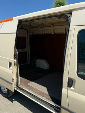 Ford Transit Топ! Климатик! 2.2TDCI | Auto.bg — изображение 14 Ford Transit Топ! Климатик! 2.2TDCI | Auto.bg — изображение 14
