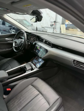 Audi E-Tron - 26500 € - 23866595 9 | Car24.bg Audi E-Tron - 26500 € - 23866595 9