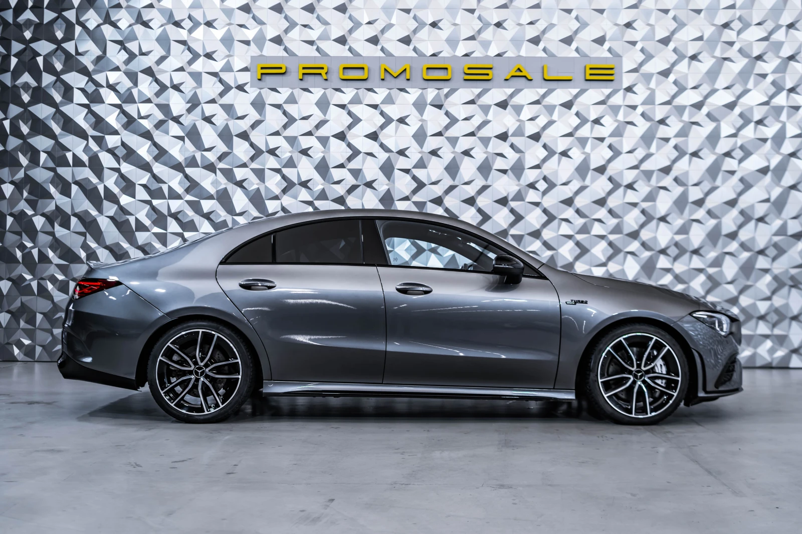 Mercedes-Benz CLA 35 AMG 4M Coupe* NightP* Alcantara - изображение 6 | Auto.bg Mercedes-Benz CLA 35 AMG 4M Coupe* NightP* Alcantara - изображение 6
