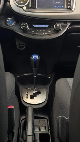 Toyota Yaris Hybrid/Пълна сервизна история/Камера - 6900 € - 40241034 12 | Car24.bg Toyota Yaris Hybrid/Пълна сервизна история/Камера - 6900 € - 40241034 12
