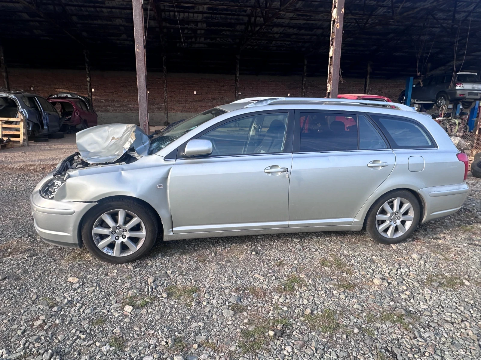 Toyota Avensis 1.8 НА ЧАСТИ - изображение 3 | Auto.bg Toyota Avensis 1.8 НА ЧАСТИ - изображение 3