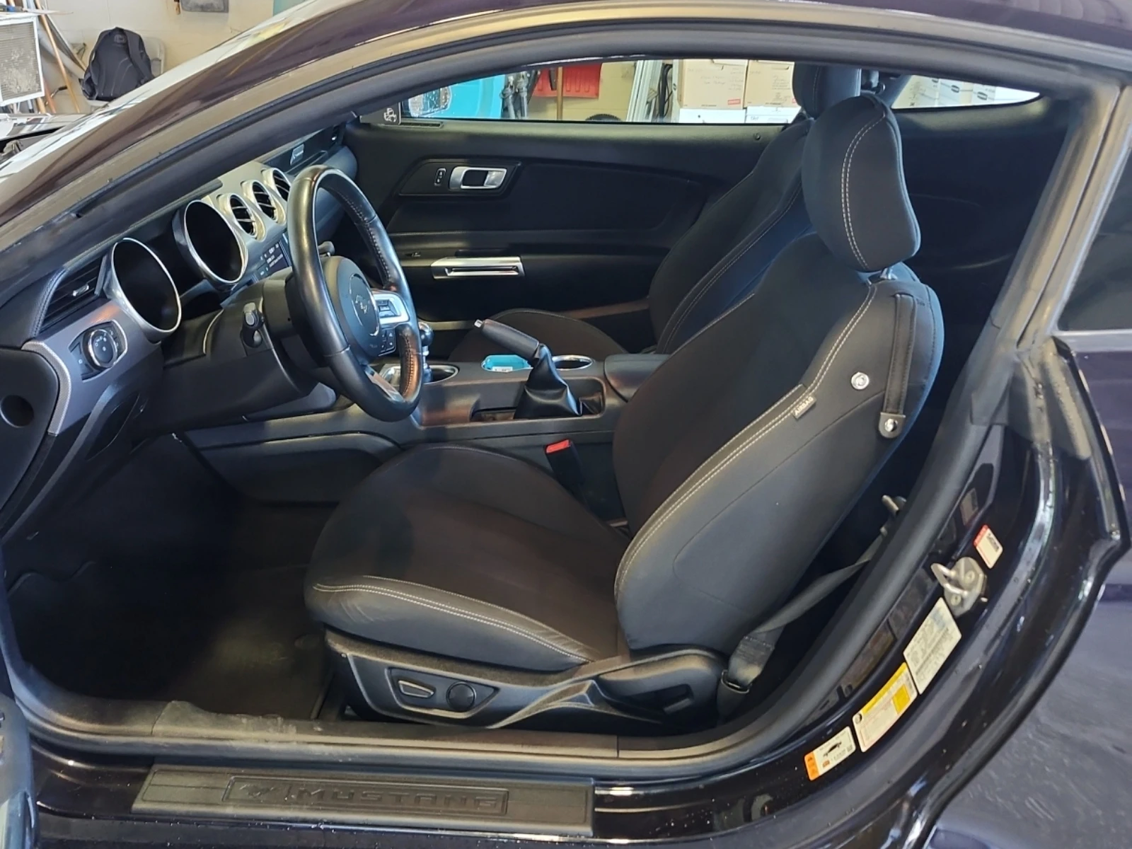 Ford Mustang * GT* CARFAX * БЕЗ ПЪРВОНАЧАЛНА ВНОСКА - изображение 6 | Auto.bg Ford Mustang * GT* CARFAX * БЕЗ ПЪРВОНАЧАЛНА ВНОСКА - изображение 6