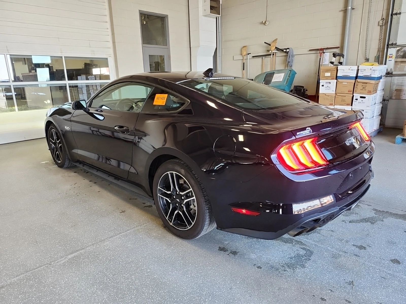 Ford Mustang * GT* CARFAX * БЕЗ ПЪРВОНАЧАЛНА ВНОСКА - изображение 5 | Auto.bg Ford Mustang * GT* CARFAX * БЕЗ ПЪРВОНАЧАЛНА ВНОСКА - изображение 5