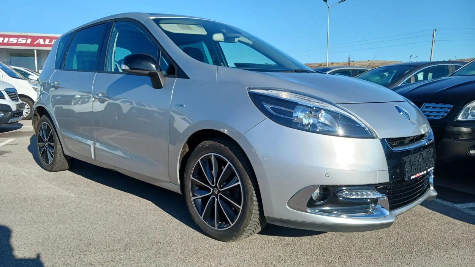 Renault Scenic 1.6 dci BOSE - изображение 3 | Auto.bg Renault Scenic 1.6 dci BOSE - изображение 3